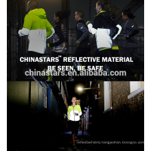 Strechable reflective fabric